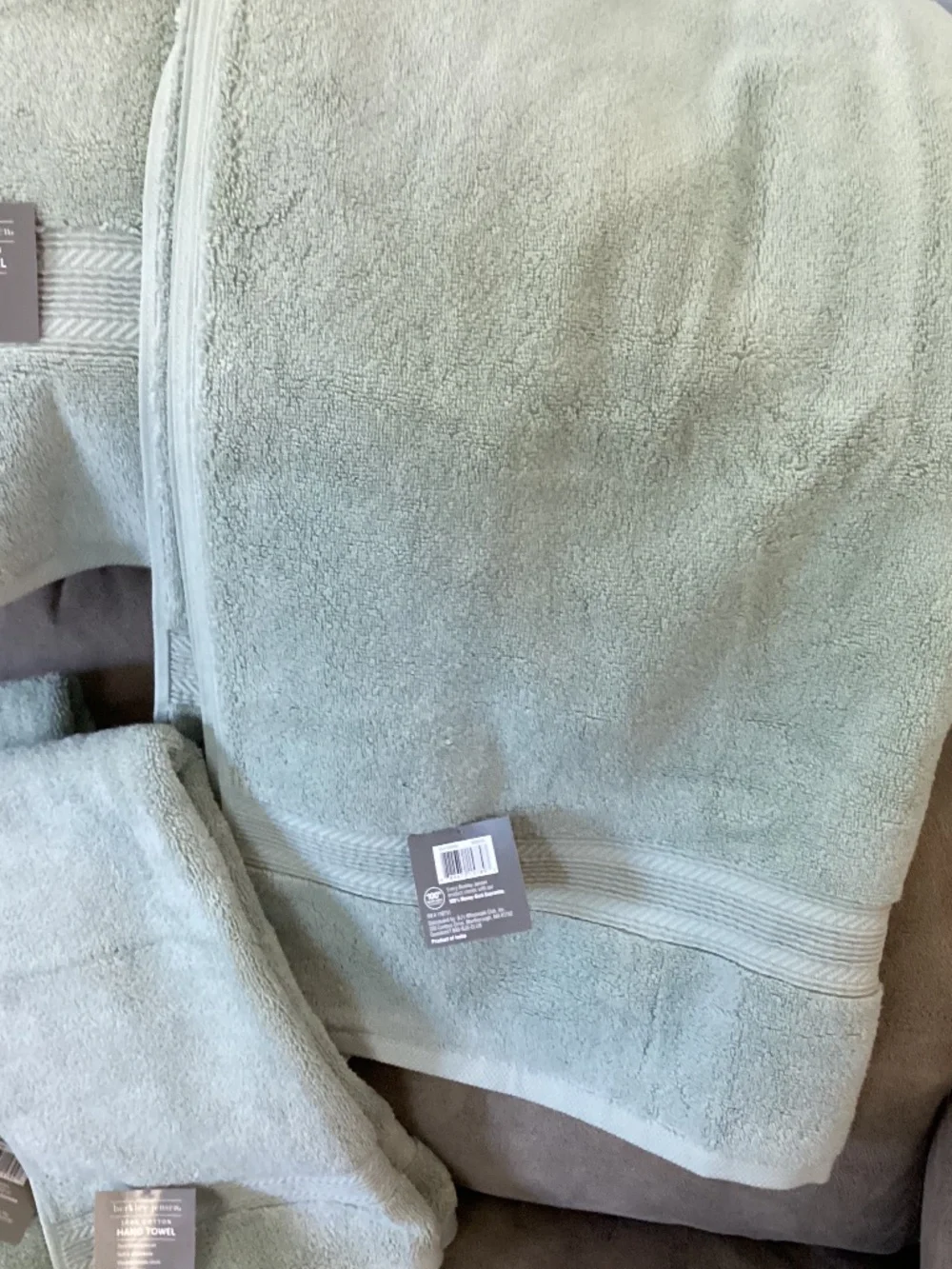 Berkley Jensen New Bath Towel set Light Sea foam green set 6